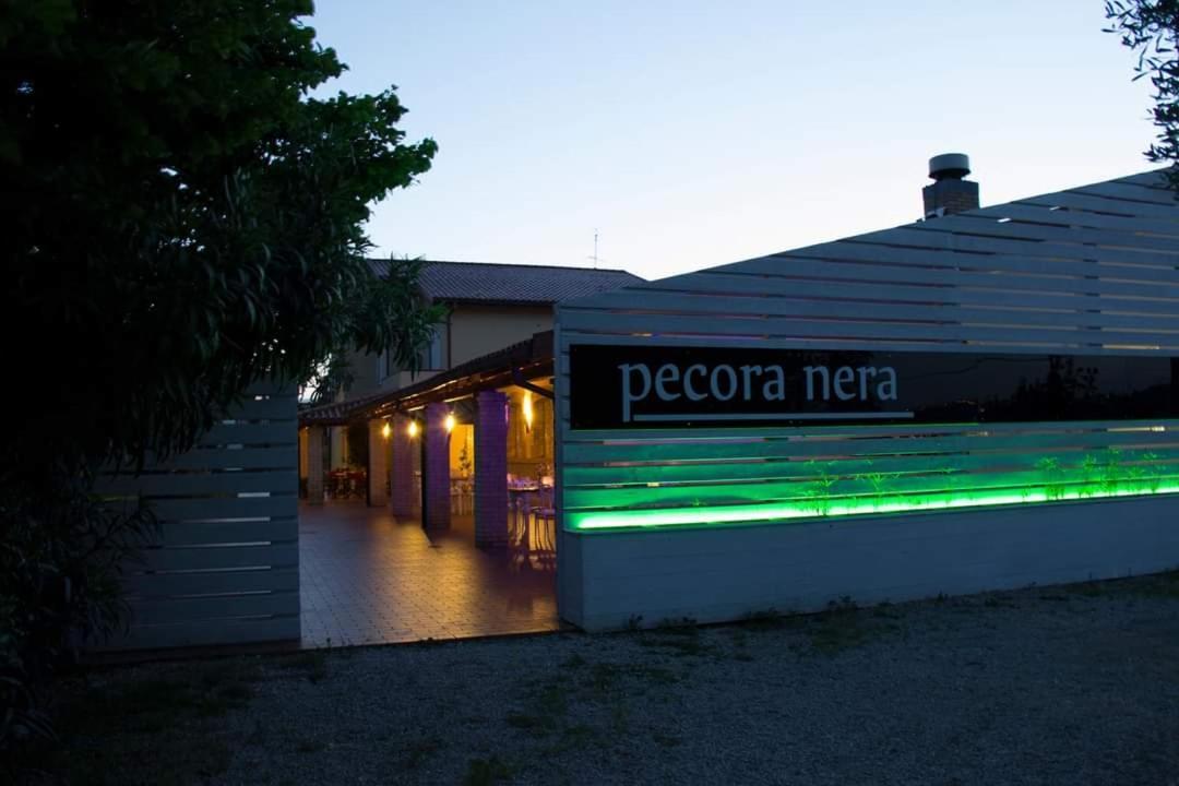Country-House Pecora Nera Guest House Mosciano Sant'Angelo Luaran gambar